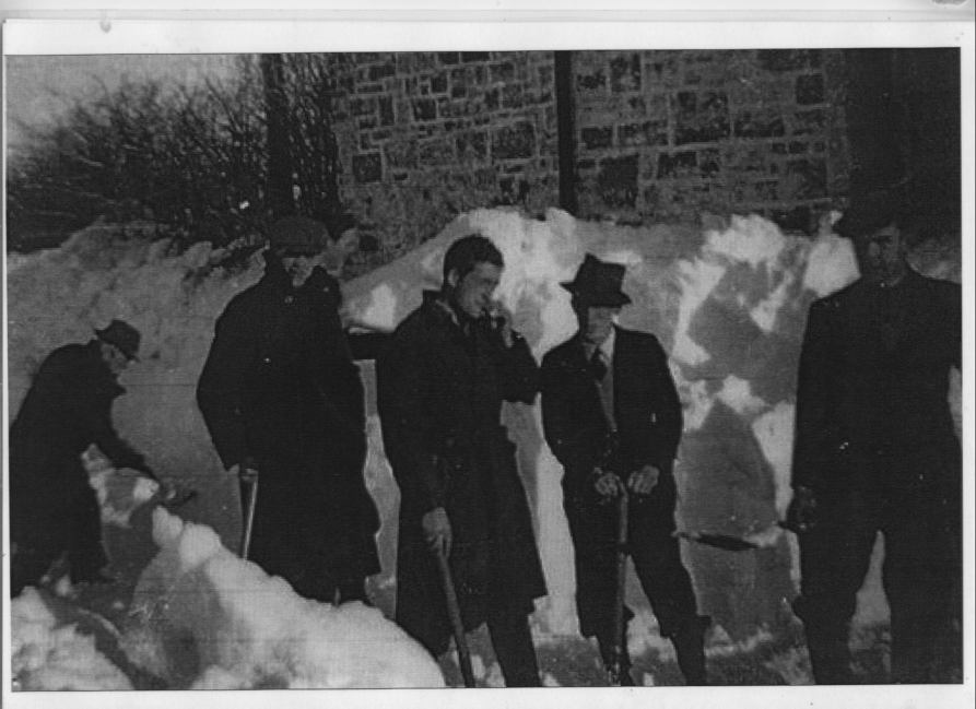 1947 clearing the Rails in Boyle